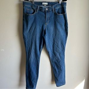 Ava & Viv Skinny Jeans